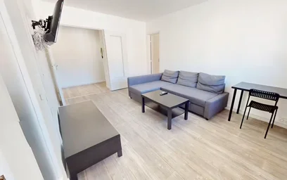 Logement entier à Avenue de Rochetaillée, Saint-Roch-Valbenoite-Badouillère, image 7 de 10