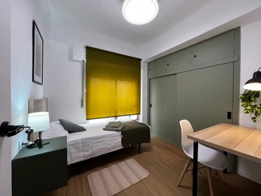 Chambre à louer avec lit double Murcia