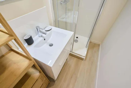 Özel oda konumu 26 Rue de Phalsbourg, 54000 Nancy, France, 6 17 görüntüsü