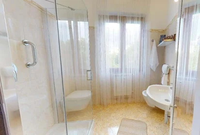 Habitación privada en Viale Europa, 2, 25123 Brescia BS, Italy, imagen 19 de 25