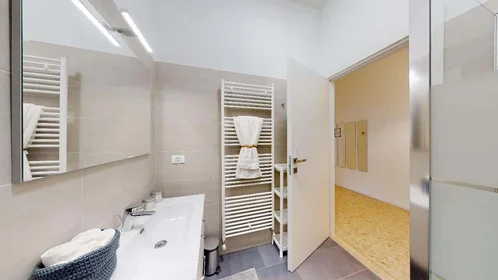 Privatzimmer in der Via Nicolò Tommaseo, 31, 25128 Brescia BS, Italy, bild 18 von 19