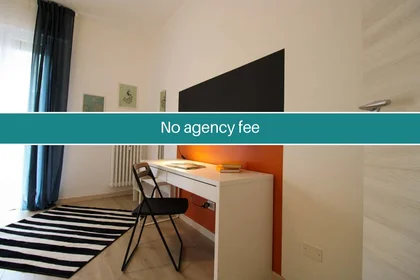Habitación privada en Via Bligny, 15, 25133 Brescia BS, Italy, imagen 1 de 30