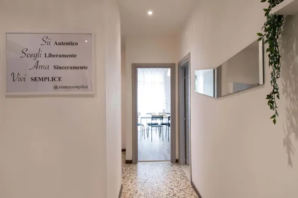 Habitación privada en Via Pasubio, 29, 25128 Brescia BS, Italy, imagen 17 de 17