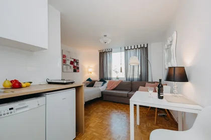 Entire apartment at Jagiellońska 4, image 1 of 19