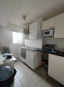 Stanza privata in Dijon, 21000, immagine 1 di 9