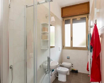 Private room at Viale Giovanni Vicini, image 29 of 33