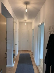 Alojamiento con 3 habitaciones en Malmö