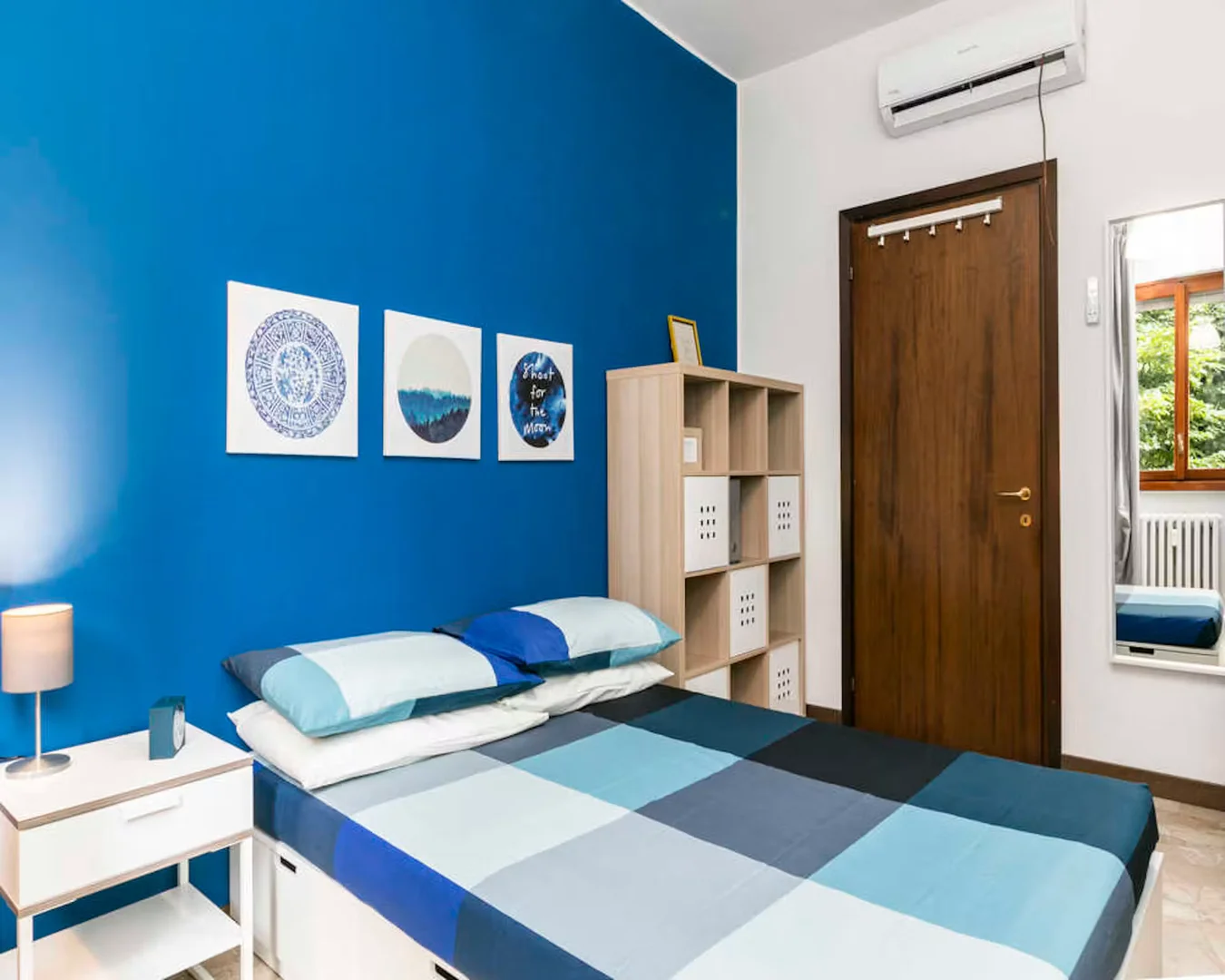 Habitación estudiantil amplia y cómoda en 