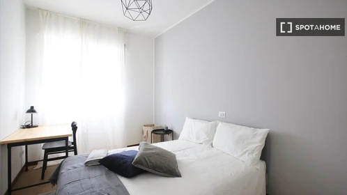 Habitación en alquiler con cama doble Milán