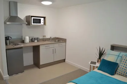 Stanza privata in Q Studios, North St, Stoke-on-Trent ST4 7FA, United Kingdom, immagine 25 di 49