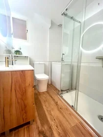 Quarto privado em Av. de la Paz, imagem 9 de 12
