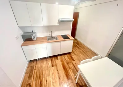 Quarto privado em Av. de la Paz, imagem 5 de 13