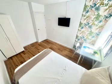 Quarto privado em Av. de la Paz, imagem 3 de 14