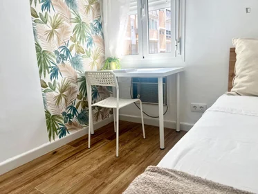 Quarto privado em Av. de la Paz, imagem 4 de 14