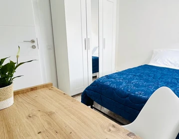 Room for rent with double bed Tarragona