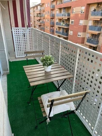 Murcia de ortak bir dairede kiralık oda