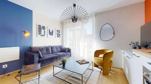 Habitación privada en 13 Bd Valbenoite, 42100 Saint-Étienne, France, imagen 16 de 28