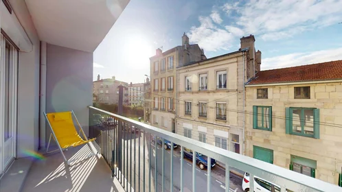 Habitación privada en 13 Bd Valbenoite, 42100 Saint-Étienne, France, imagen 24 de 29