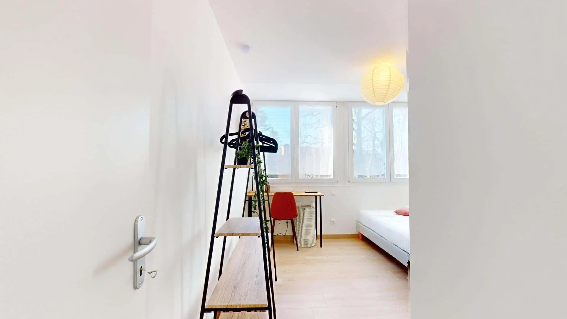Quarto de estudante económico com localização conveniente em