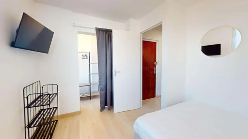 Özel oda konumu 9 Av. Henri Dunant, 64000 Pau, France, 8 20 görüntüsü