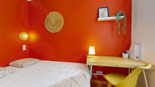 Privatzimmer in der 10 Rue Mi-Carême, 42000 Saint-Étienne, France, bild 6 von 20