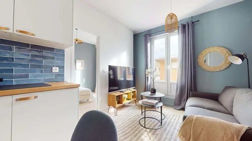 Stanza privata in 10 Rue de Dijon, 33100 Bordeaux, France, immagine 22 di 24