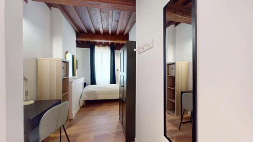 Privatzimmer in der 10 Rue Taison, 57000 Metz, France, bild 1 von 19