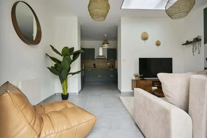 Chambre privée à 36 Rue Casimir Delavigne, 59000 Lille, France, image 12 de 28