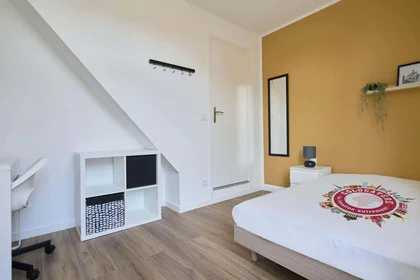 Özel oda konumu 76 Rue de Bapaume, 59000 Lille, France, 2 21 görüntüsü