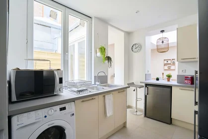 Privatzimmer in der 3 Rue Volta, 59000 Lille, France, bild 17 von 23