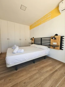 Cádiz de çift kişilik yataklı kiralık oda