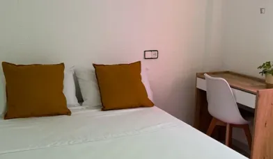 Quarto para alugar com cama de casal em Tarragona