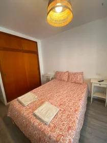 Private room at Carrer Josep Darder, image 10 of 10