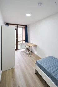 Privatzimmer in der Kölner Landstraße, bild 1 von 10