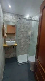 Chambre privée à Av. Dom João I, image 26 de 27