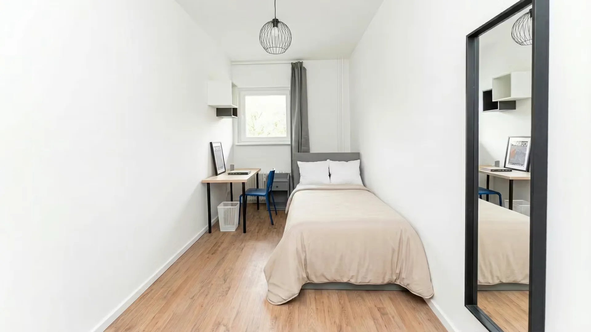 Habitación en apartamento estudiantil en alquiler en , completamente amueblado