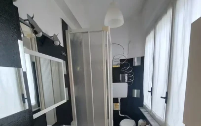 Private room at Piazza Ghiaia, Parma Centro, image 6 of 10