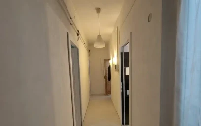 Private room at Piazza Ghiaia, Parma Centro, image 8 of 10