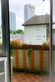 Quarto para alugar num apartamento partilhado em Frankfurt