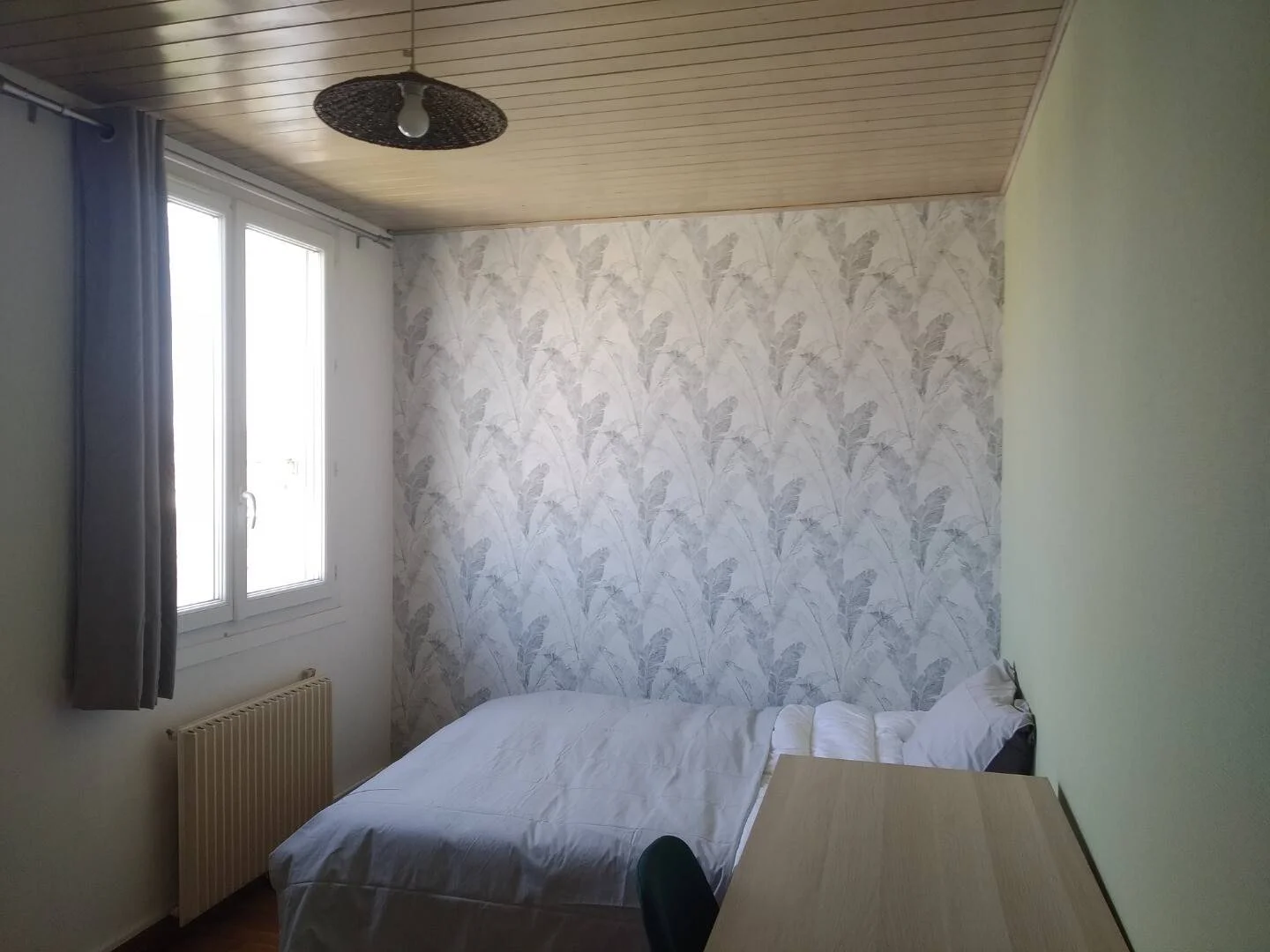 Budget-friendly student room close to campus in 