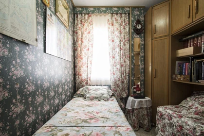 Chambre à louer avec lit double Sabadell