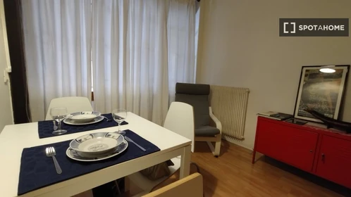 Appartamento con 2 camere da letto a Padova