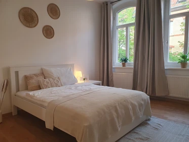 Pokój do wynajęcia z podwójnym łóżkiem w Erfurt