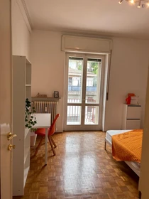 Stanza privata in Via Marsala, immagine 2 di 14