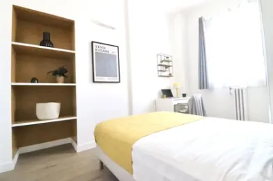 Habitación privada barata en Niza