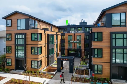 Stanza privata in 19th Avenue Northeast, immagine 34 di 34