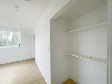 Private room at West 35th Street, image 22 of 32