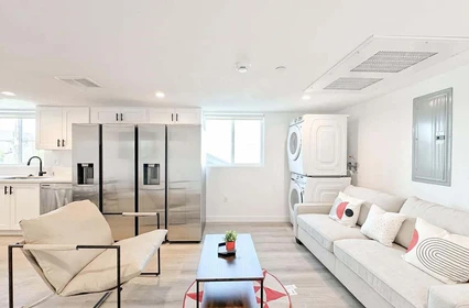 Private room at West 35th Street, image 29 of 32