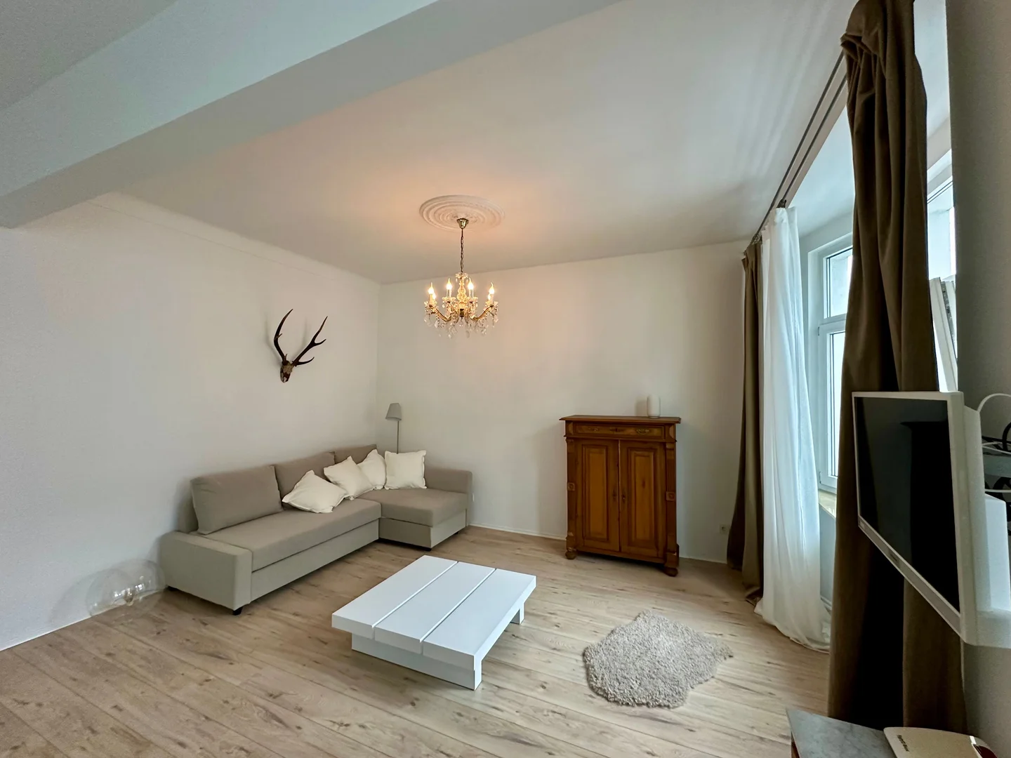 Budget-friendly student room close to campus in