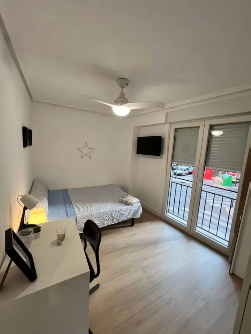 Quarto de estudante funcional perfeito para estudar em 